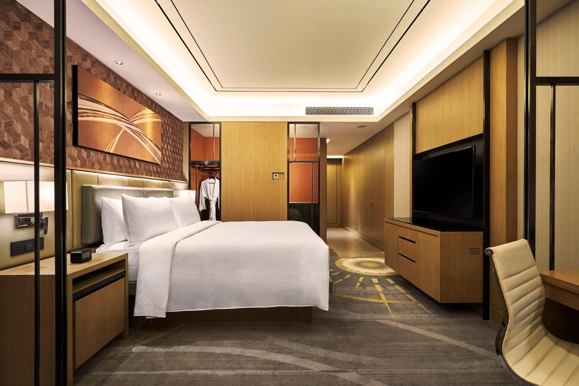 Hilton Manila Hotell Pasay Exteriör bild Deluxe Room
