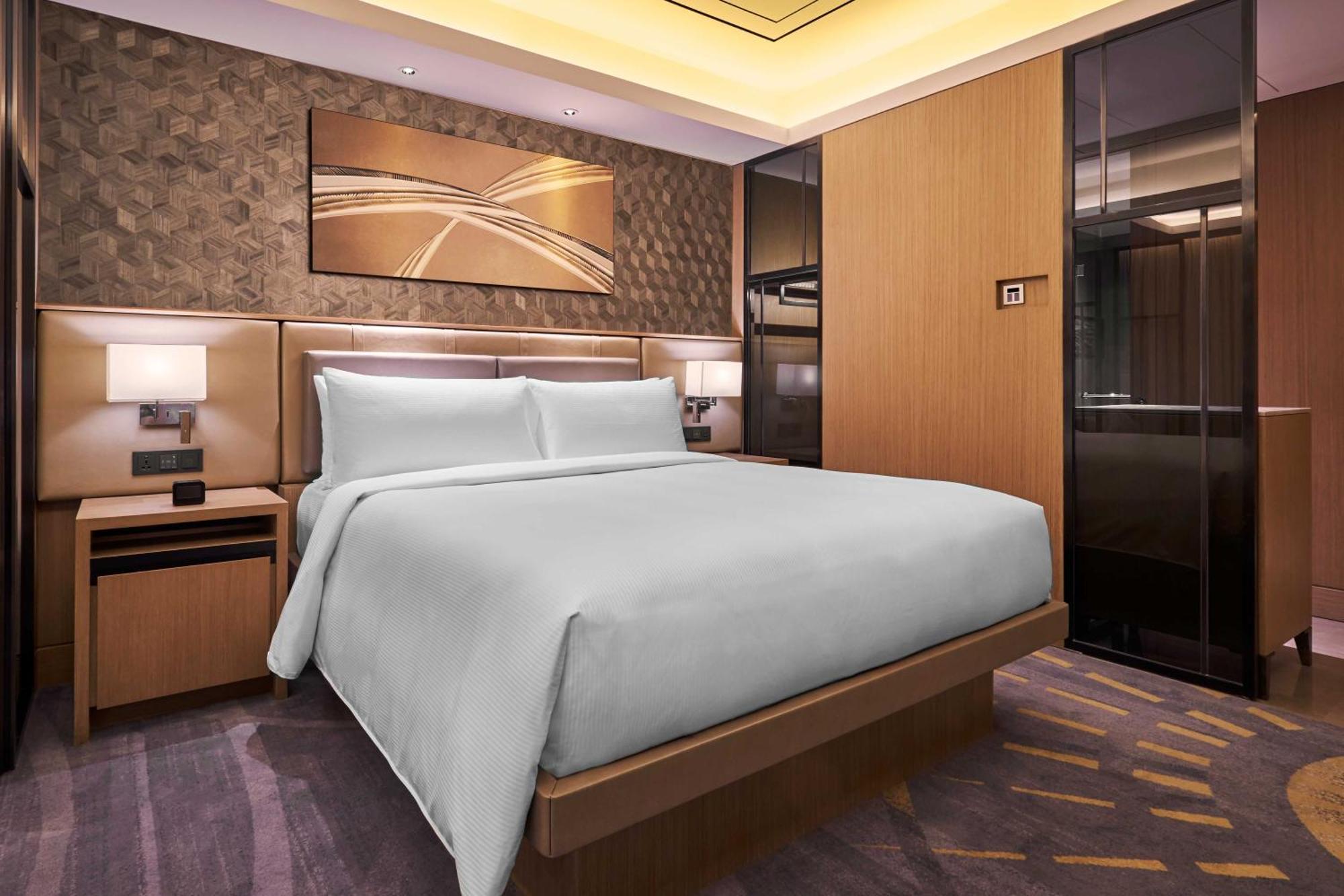 Hilton Manila Hotell Pasay Exteriör bild